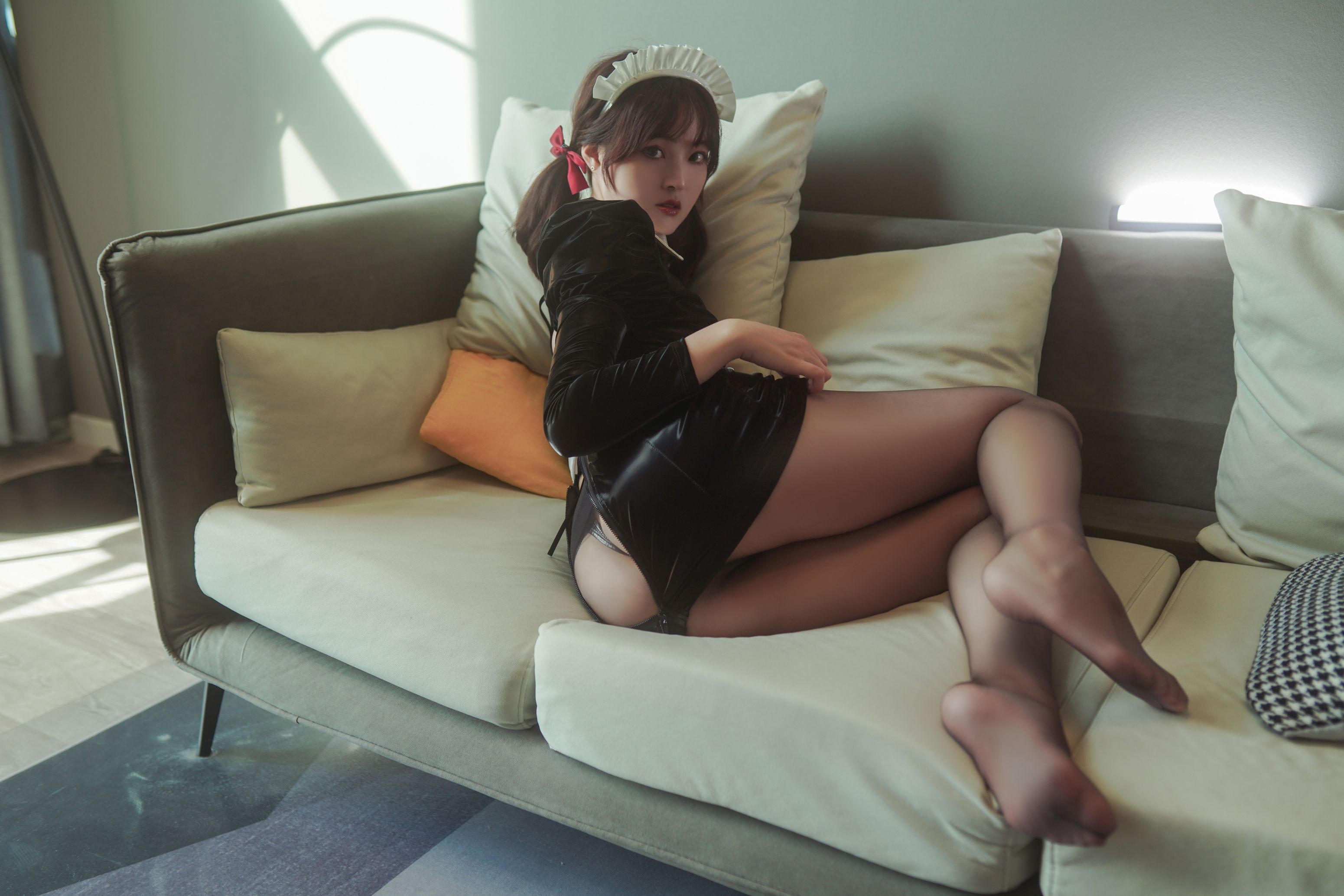 Natsuko Hạ Hạ Tử - Nữ hầu đen tuyền 50P