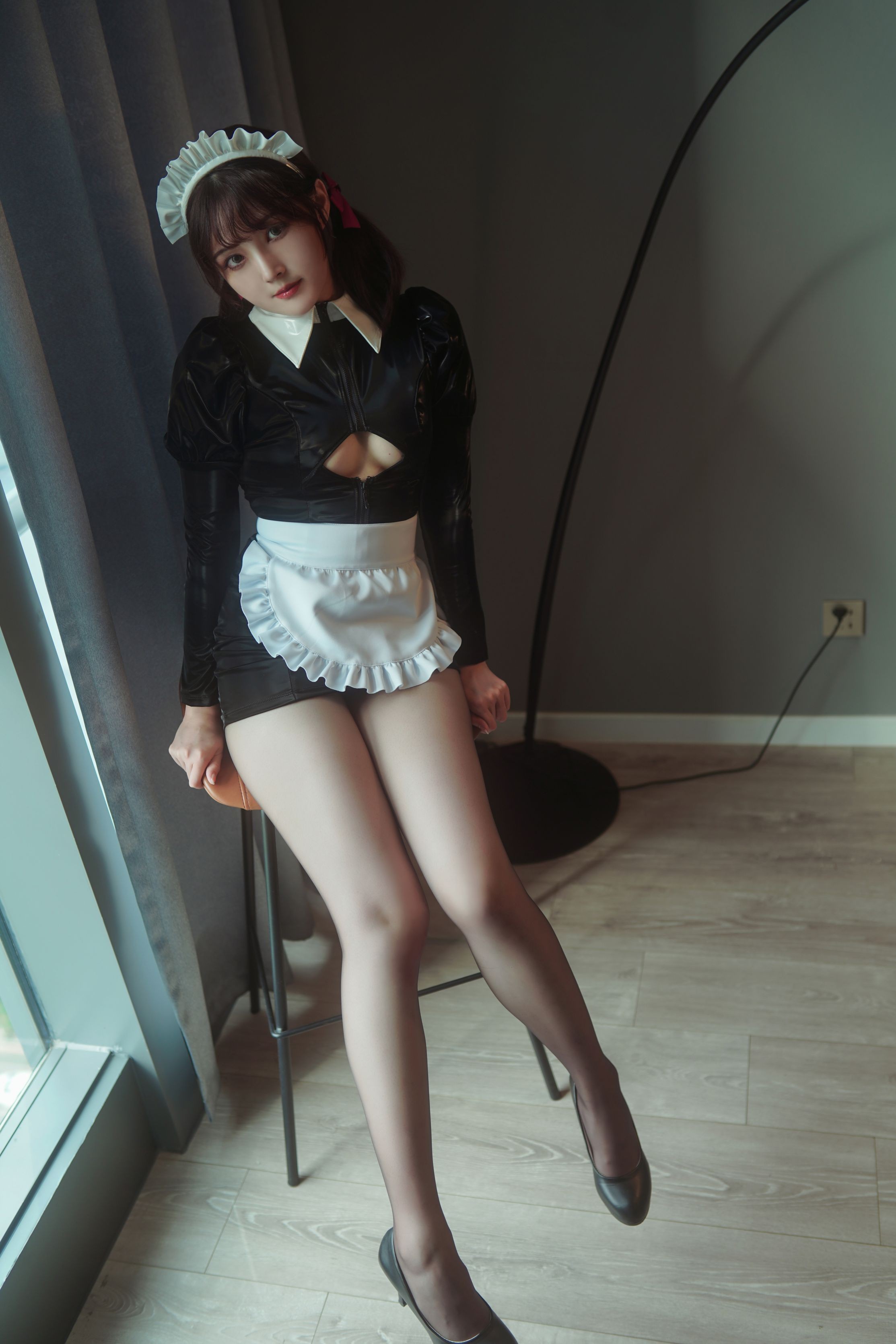 Natsuko Hạ Hạ Tử - Nữ hầu đen tuyền 50P