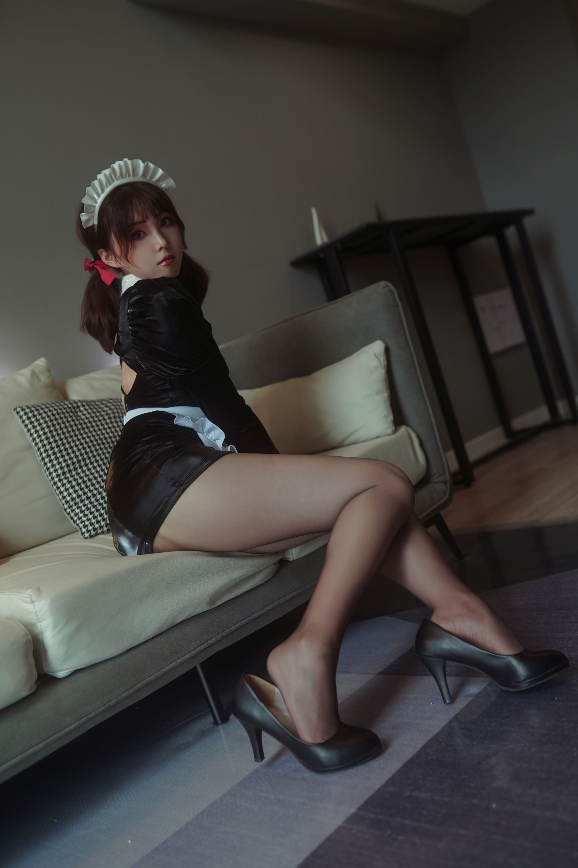 Natsuko Hạ Hạ Tử - Nữ hầu đen tuyền 50P