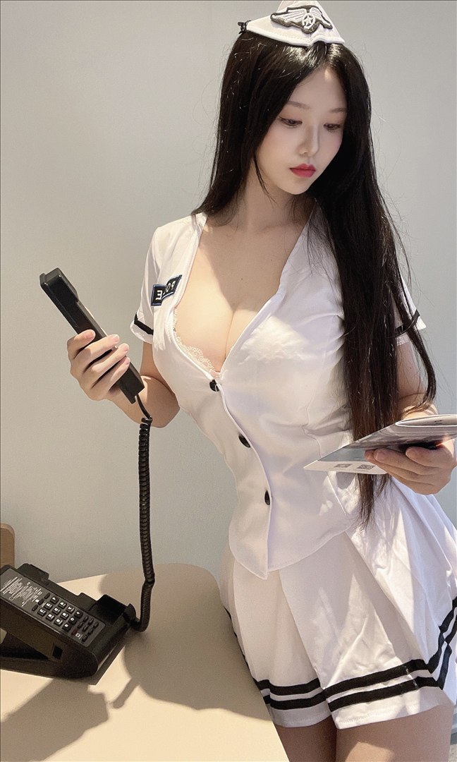 뚜니앙리세 - 제복유혹 40P