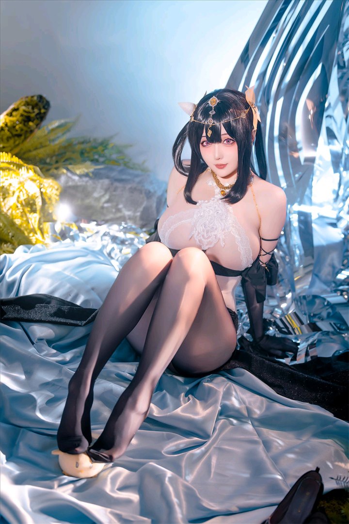 Tinh Chi Trì Trì - Chấn Hải Lấp Lánh Màu Nước 35P