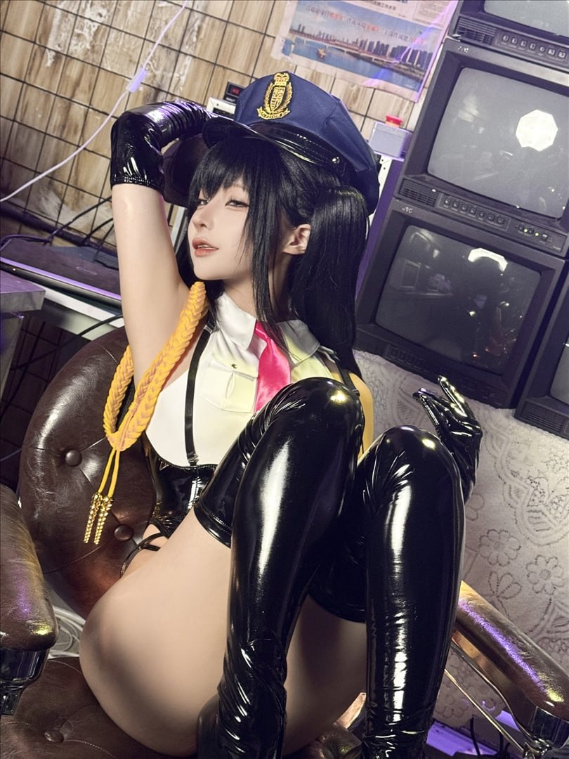 Chun Mo Mo - Saxi Policewoman 147P