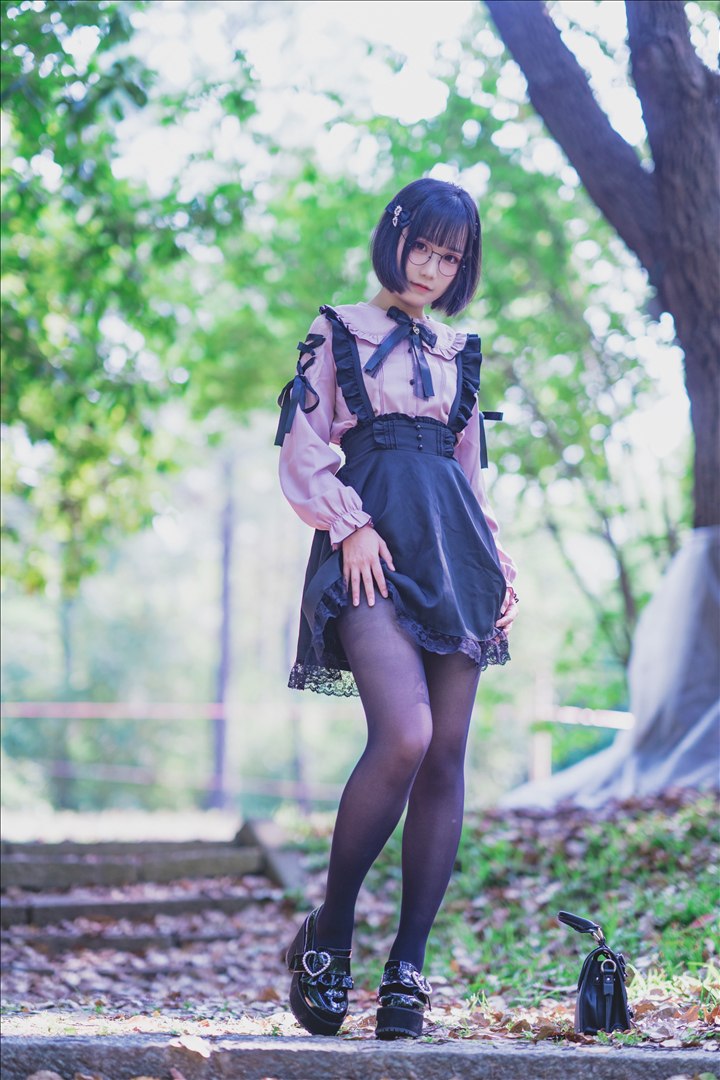 lunananya - Black Silk Landmine Girl 26P