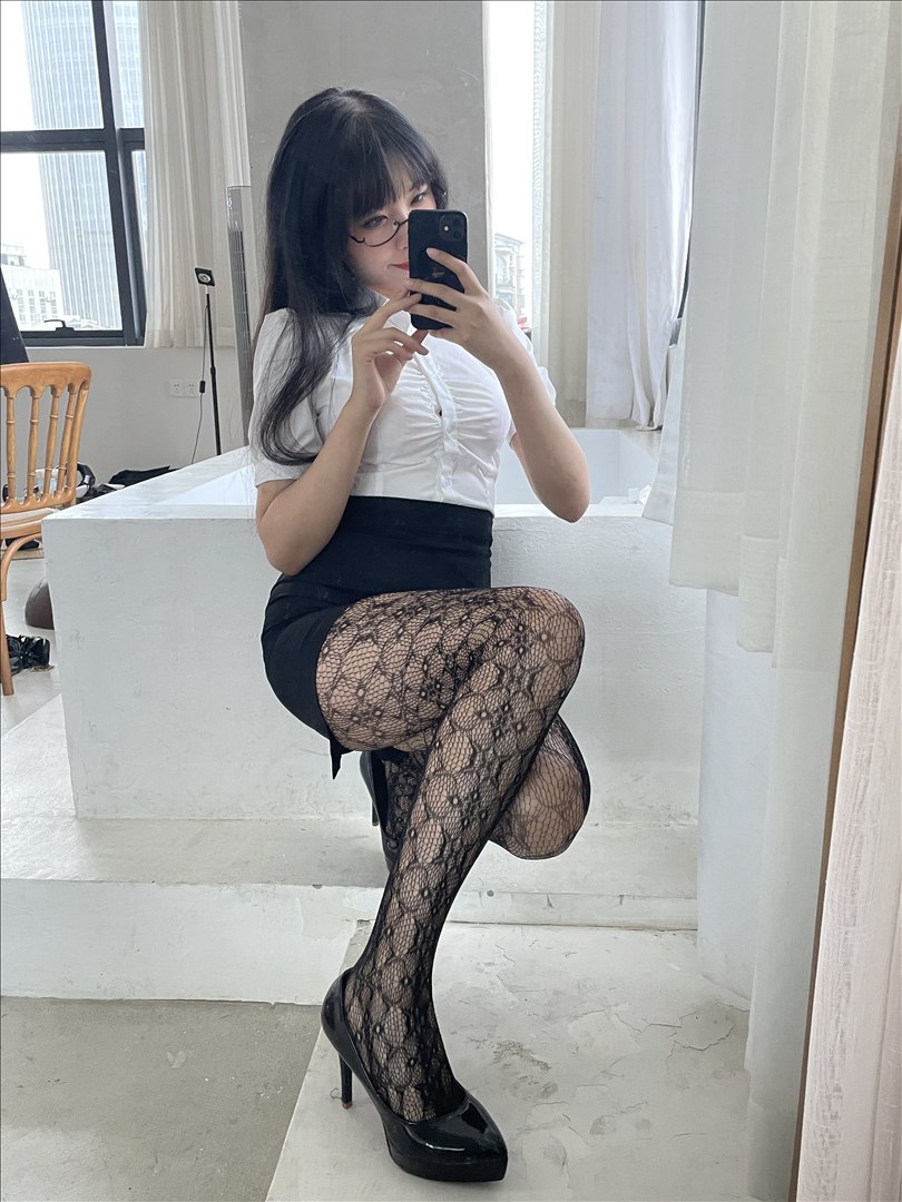 현소 선배 - 자카드 팬티스타킹 118P