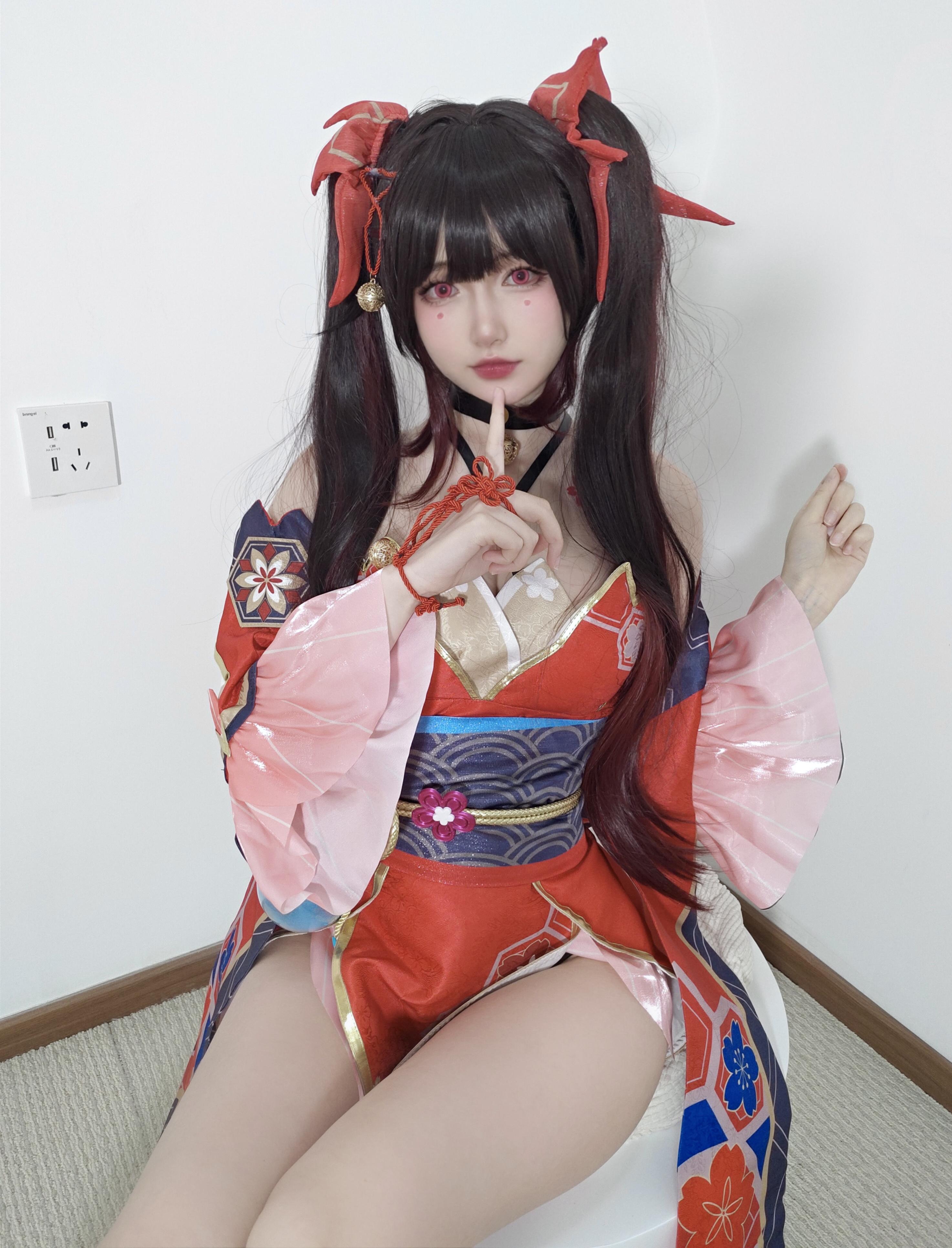 發條少女（迷之呆梨) - 花火 66P1V