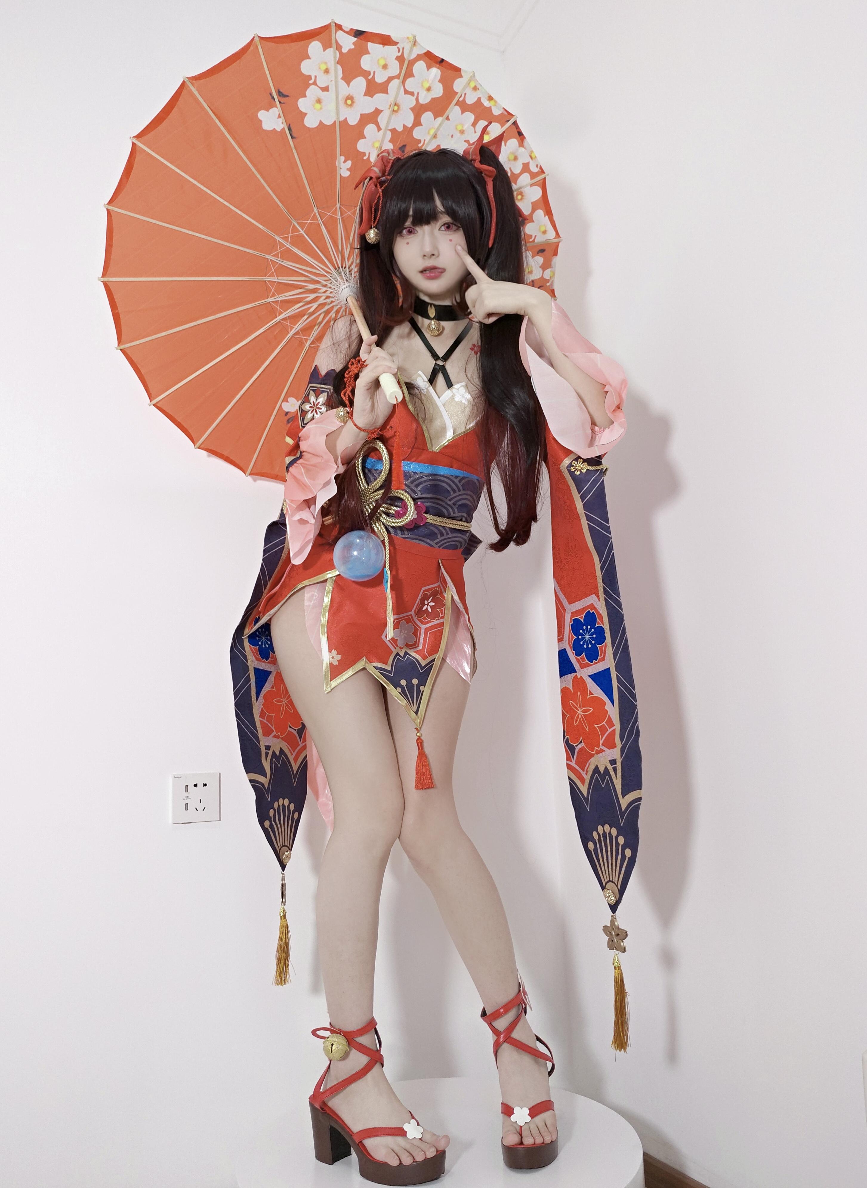 發條少女（迷之呆梨) - 花火 66P1V