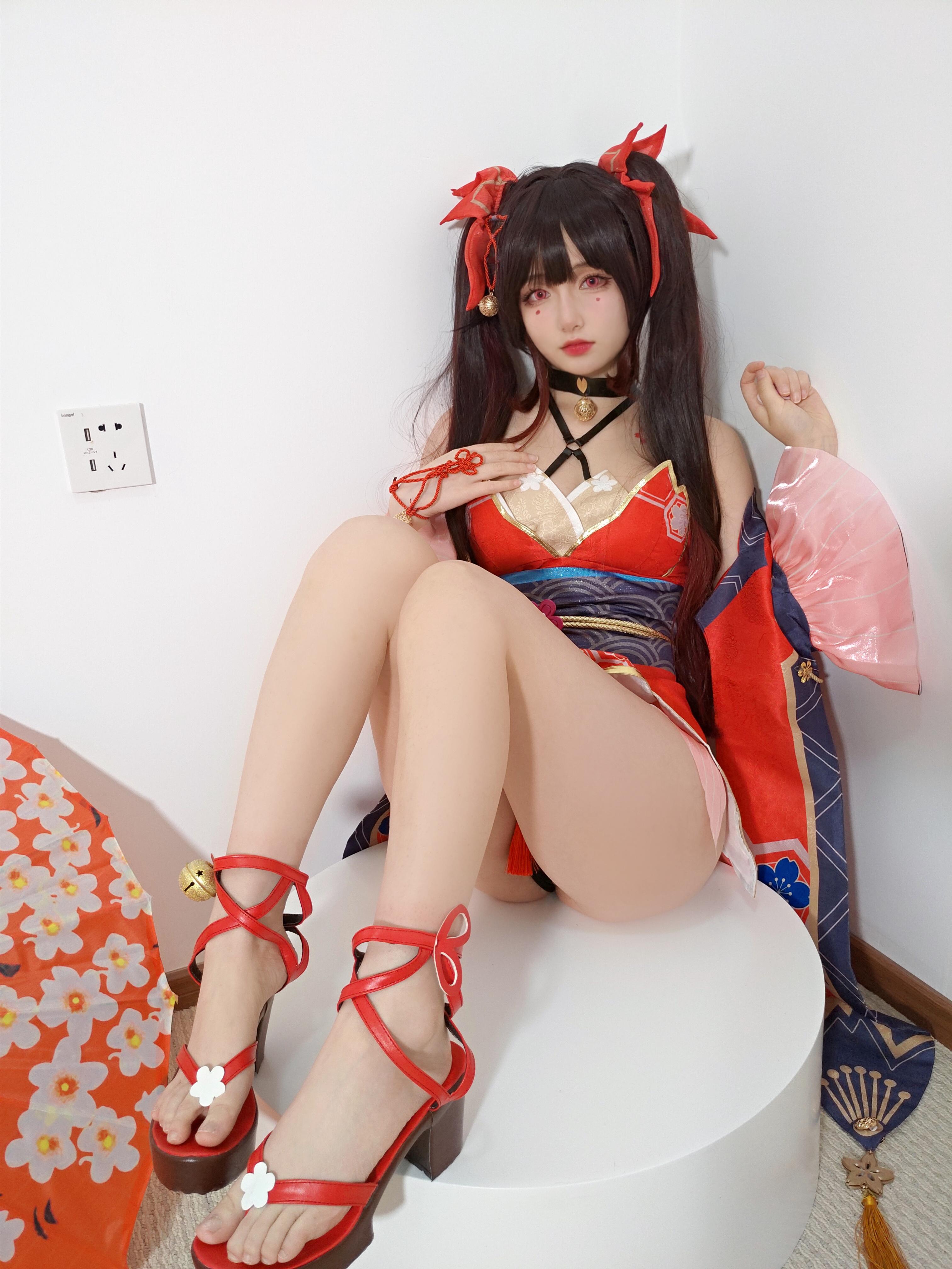 發條少女（迷之呆梨) - 花火 66P1V