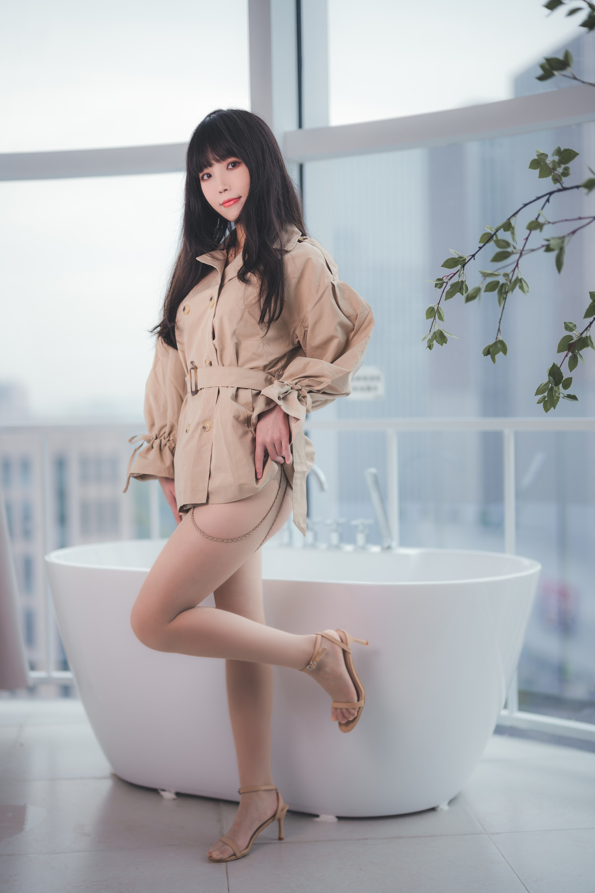 Wang Zhizi - Trench Coat