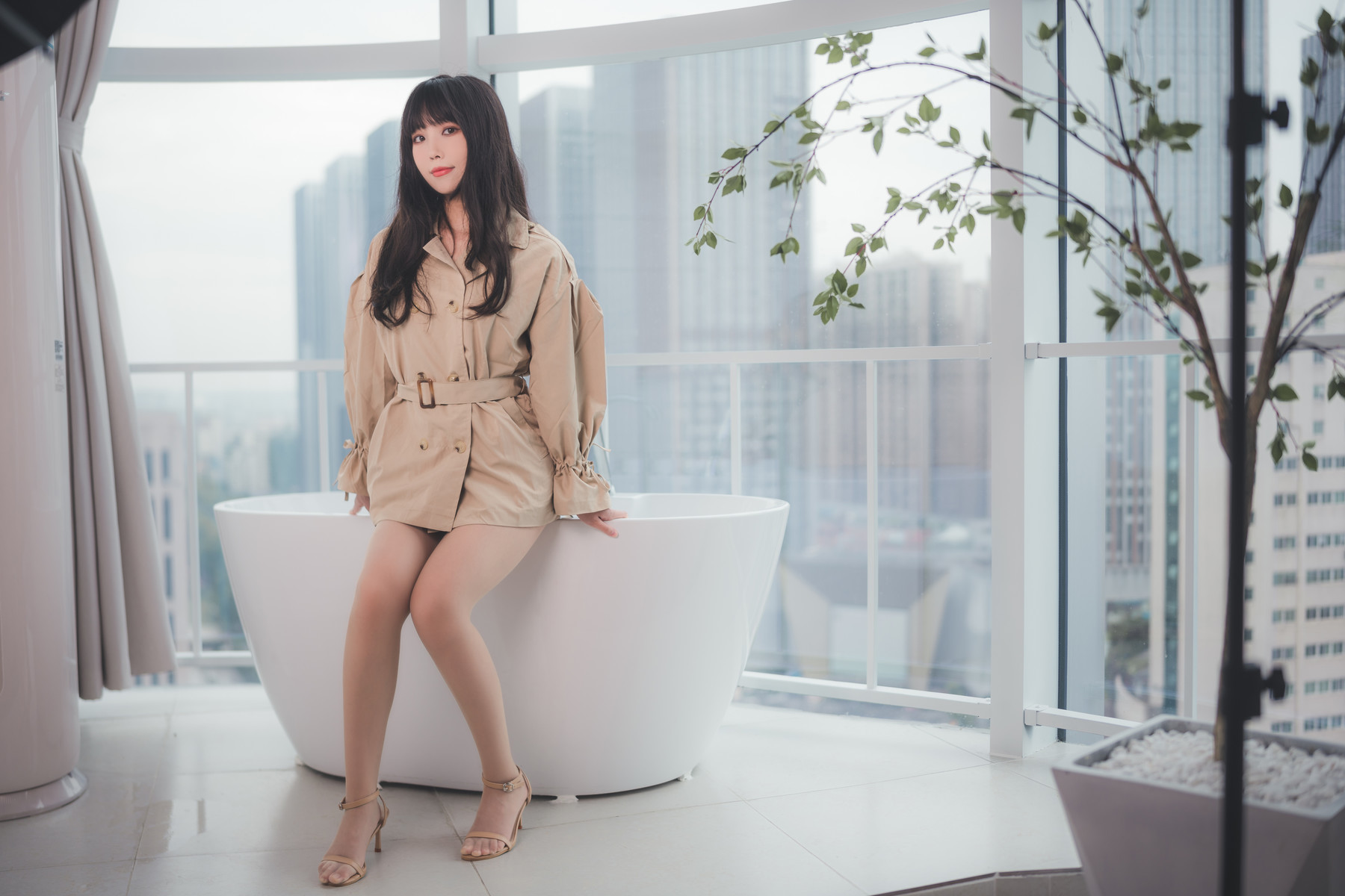 Wang Zhizi - Trench Coat