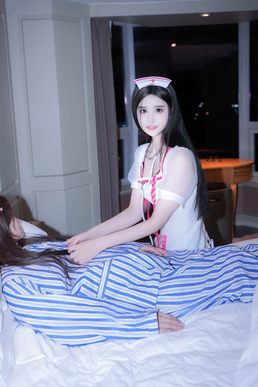 Wan Su susu - Đồng phục y tá