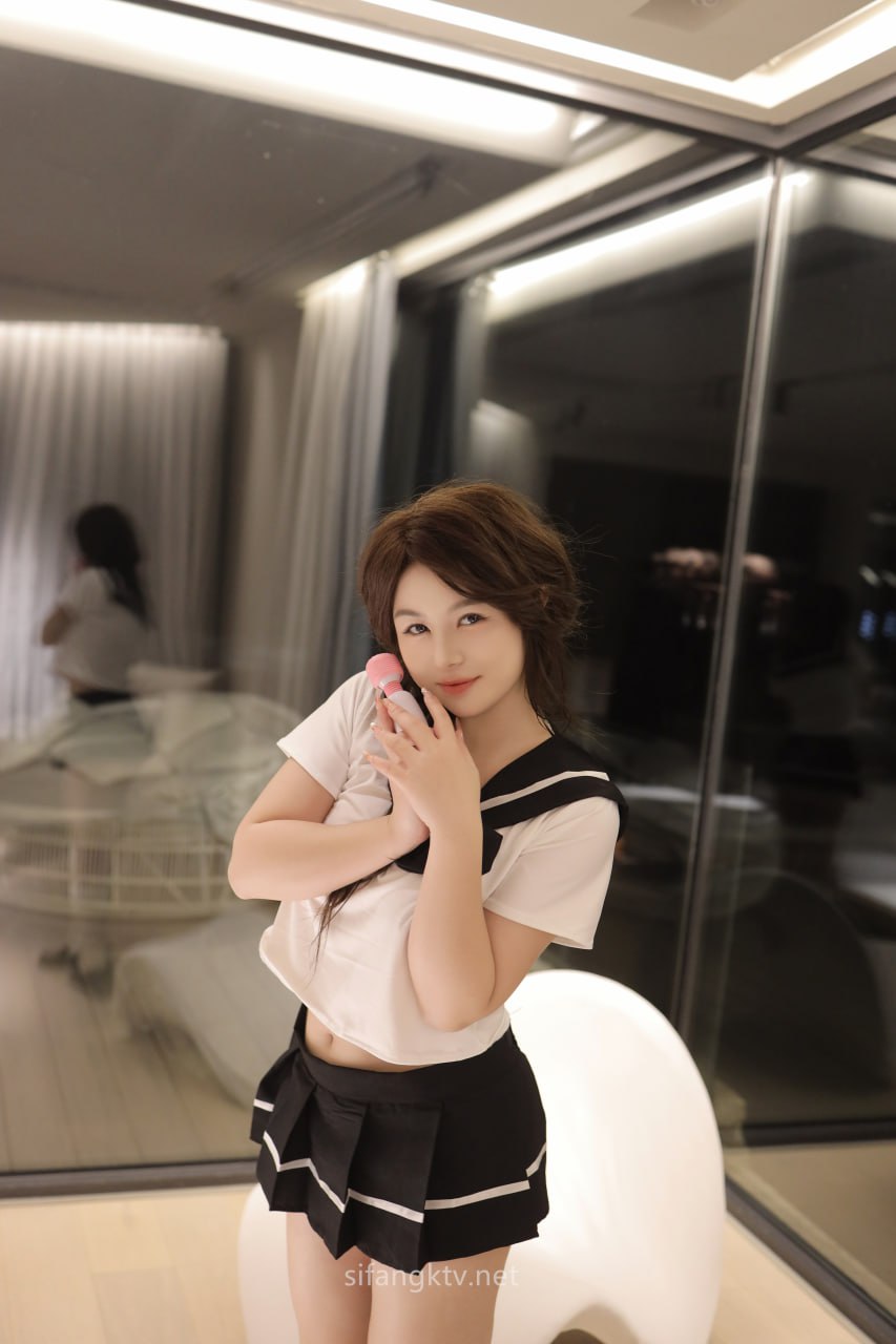 Shen Siyi - JK Innocent Schoolgirl