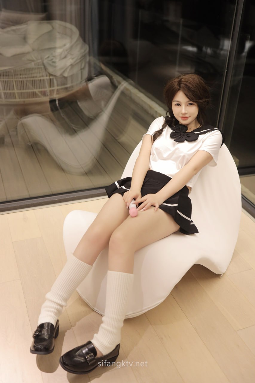 Shen Siyi - JK Innocent Schoolgirl