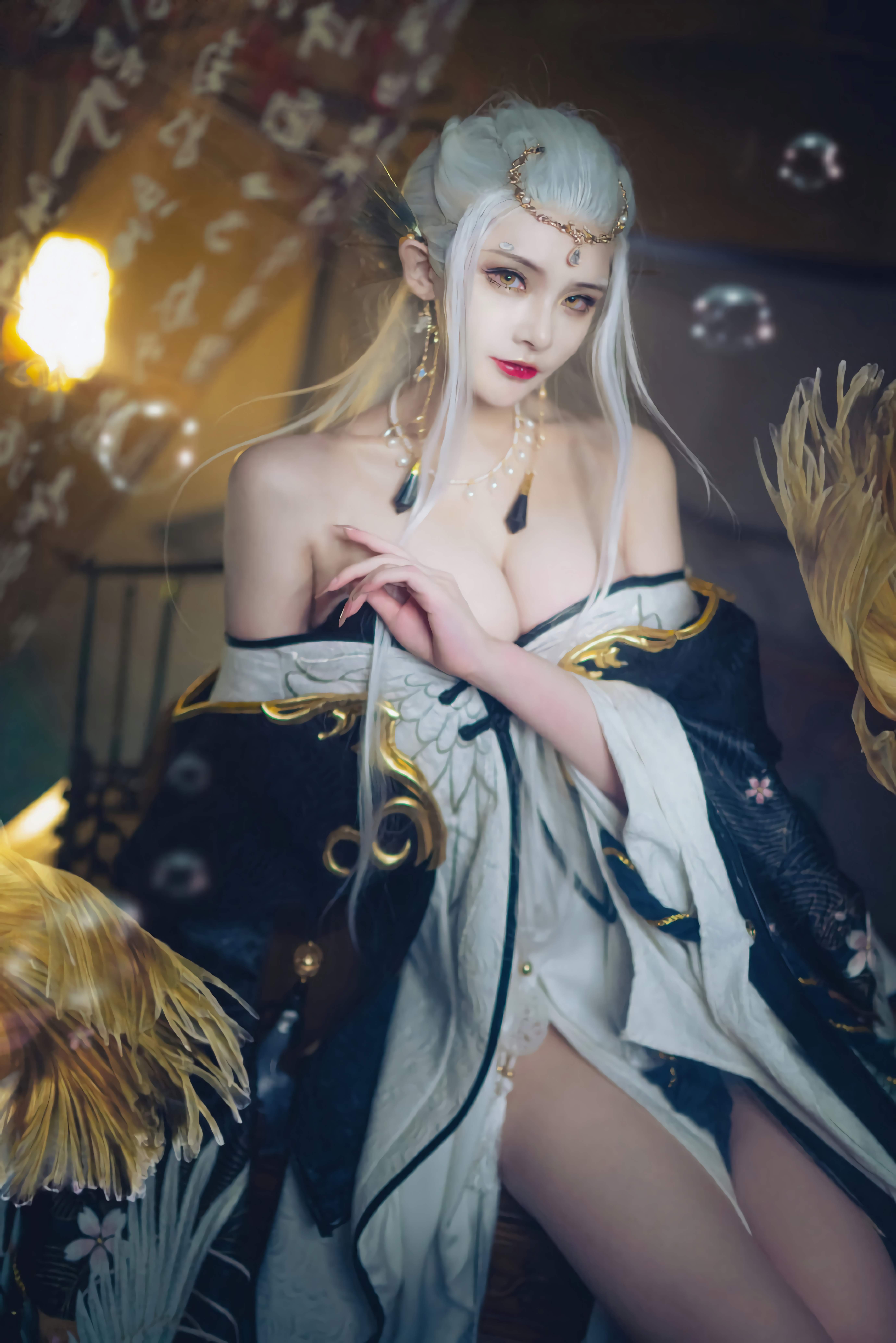 ในห้วงลึกลับของโลกแฟนตาซี: ในเซีย โรลีคอน ii (มาราชผู้ยิ่งใหญ่ Maou) - ยฺวซือ