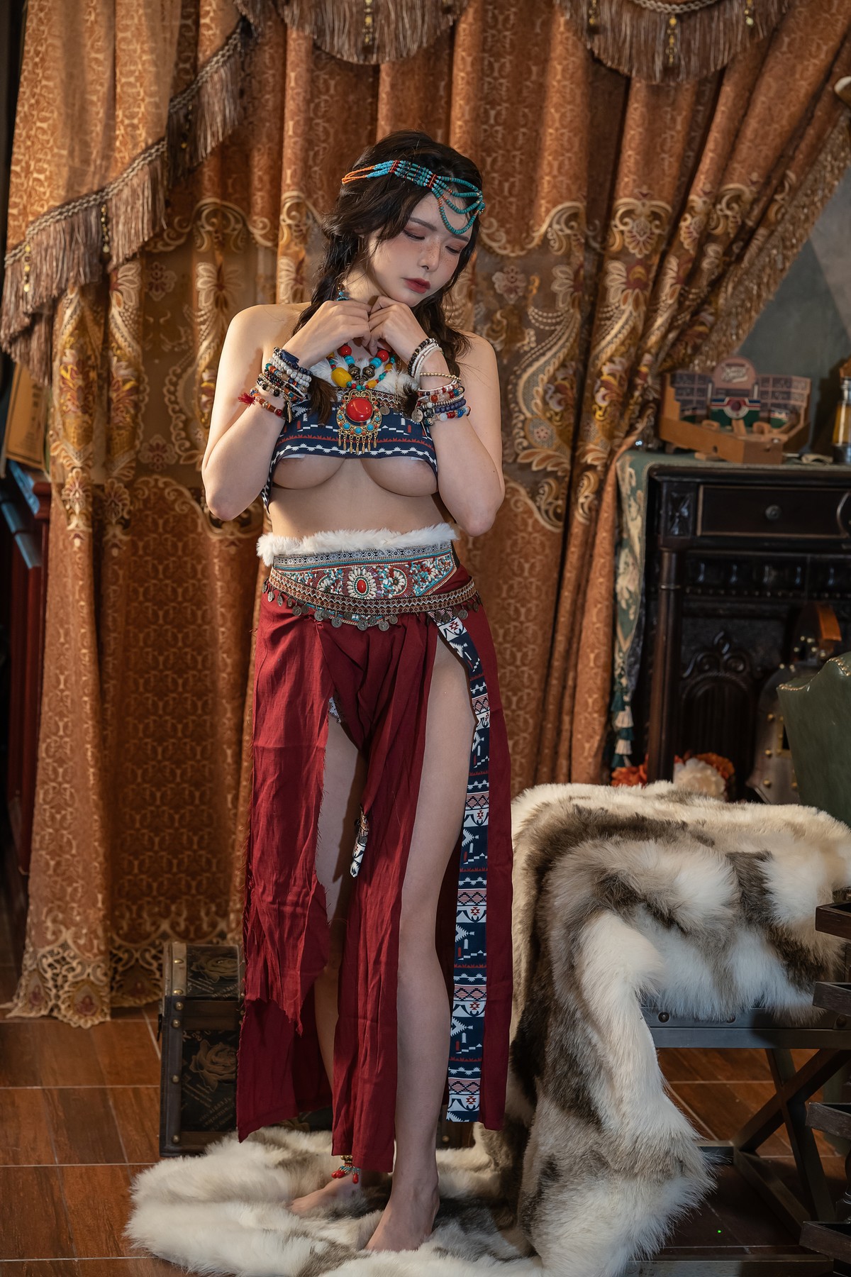 Cosplay Hạ Tiểu Thu Thu Thu, Cô Gái Có Nốt Tàn Nhang
