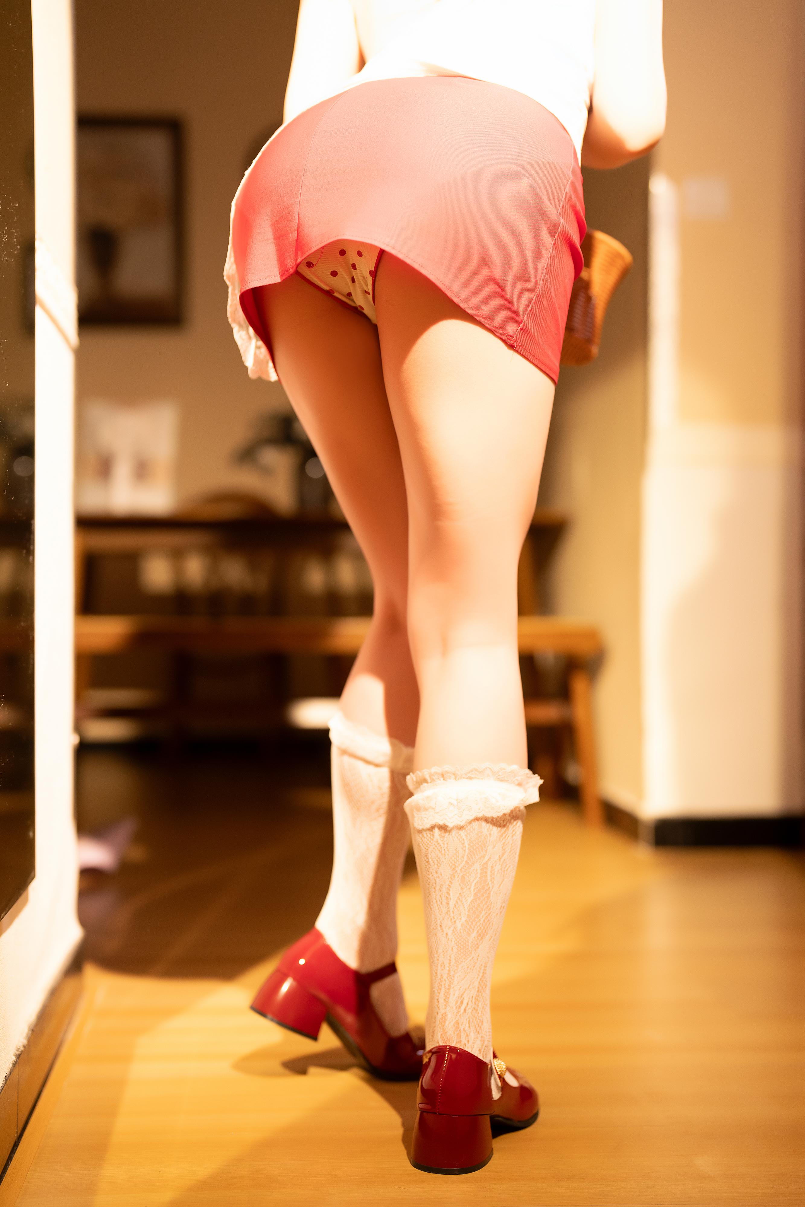 星之遲遲《賣火柴的小紅帽》打工篇與愛寵篇Cosplay