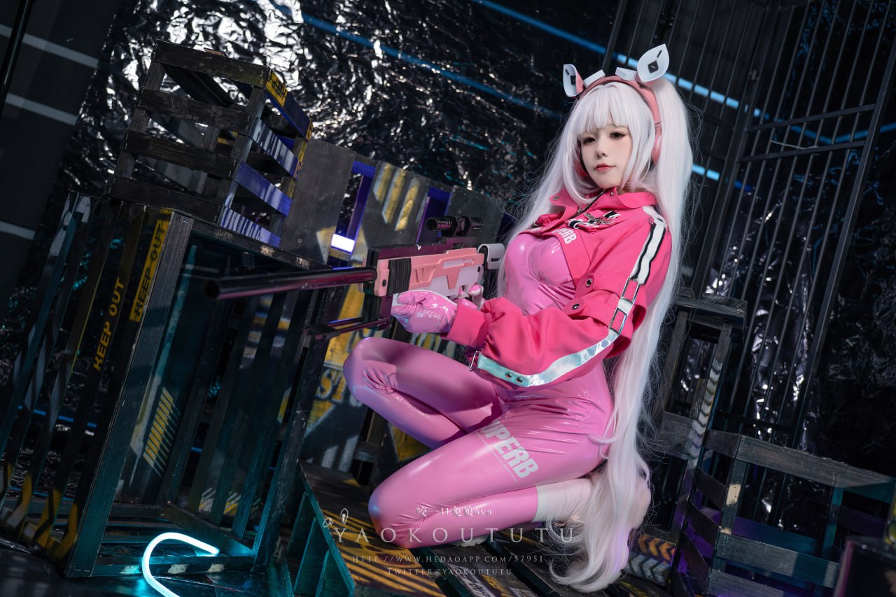 咬一口兔娘 咬人小小兔 - NIKKE 愛麗絲 cosplay