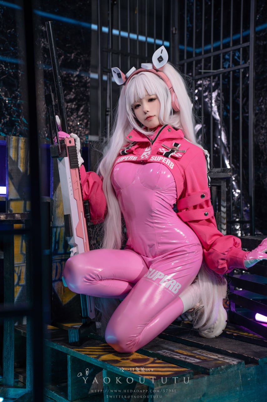 咬一口兔娘 咬人小小兔 - NIKKE 愛麗絲 cosplay