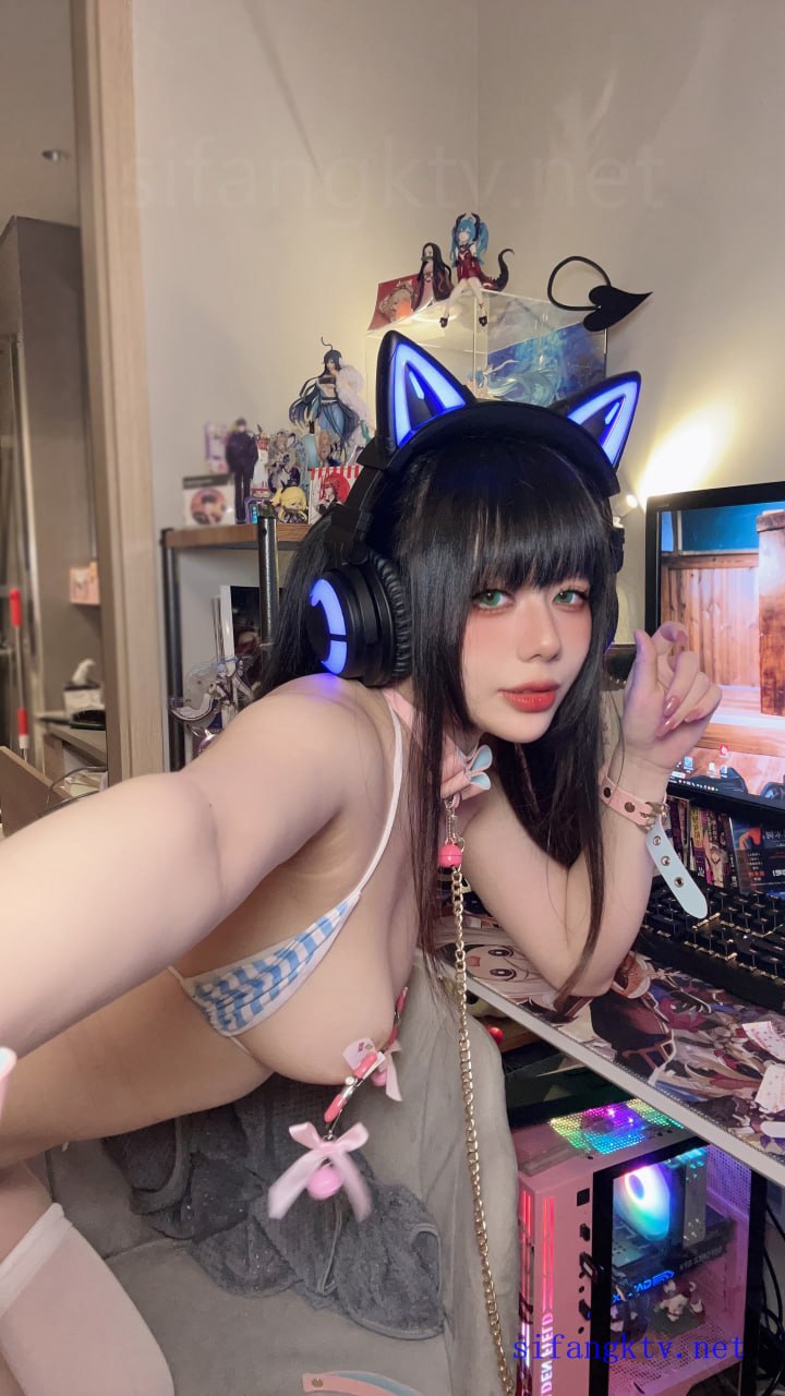 Cosplay Cửu Ngôn - Em gái không nghe lời