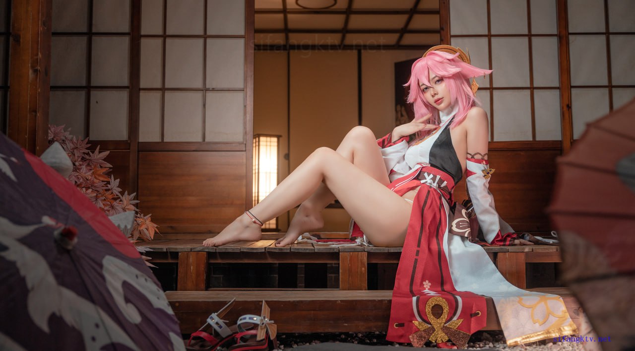 Cosplay Jiu Yan - Genshin Impact Yae Miko
