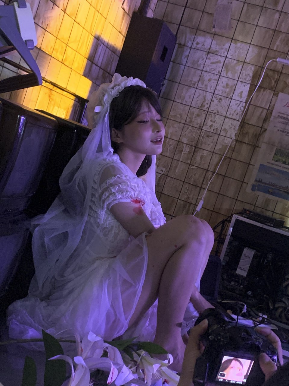 コスプレ シュンモモ - 廃墟の新娘