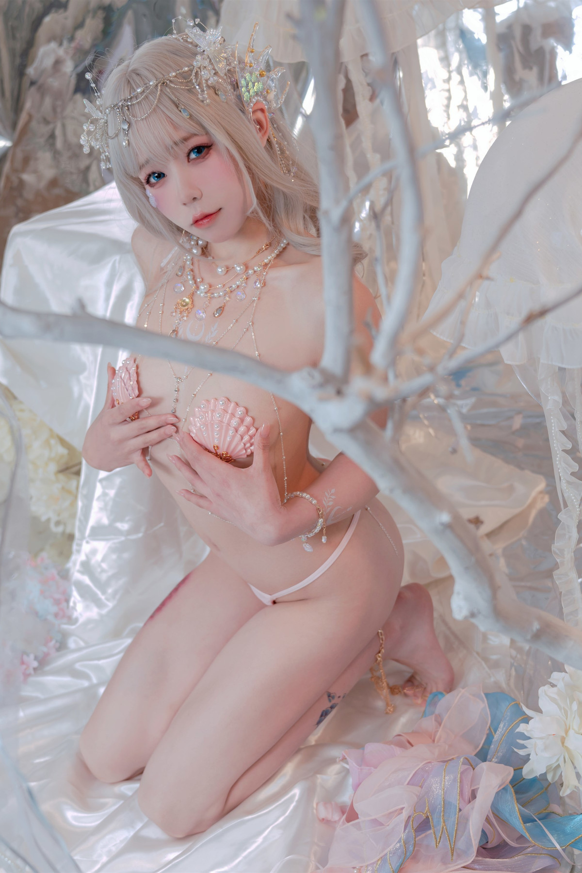コスプレ 兎娘を一口かむ 海の娘 人魚 メルメイド