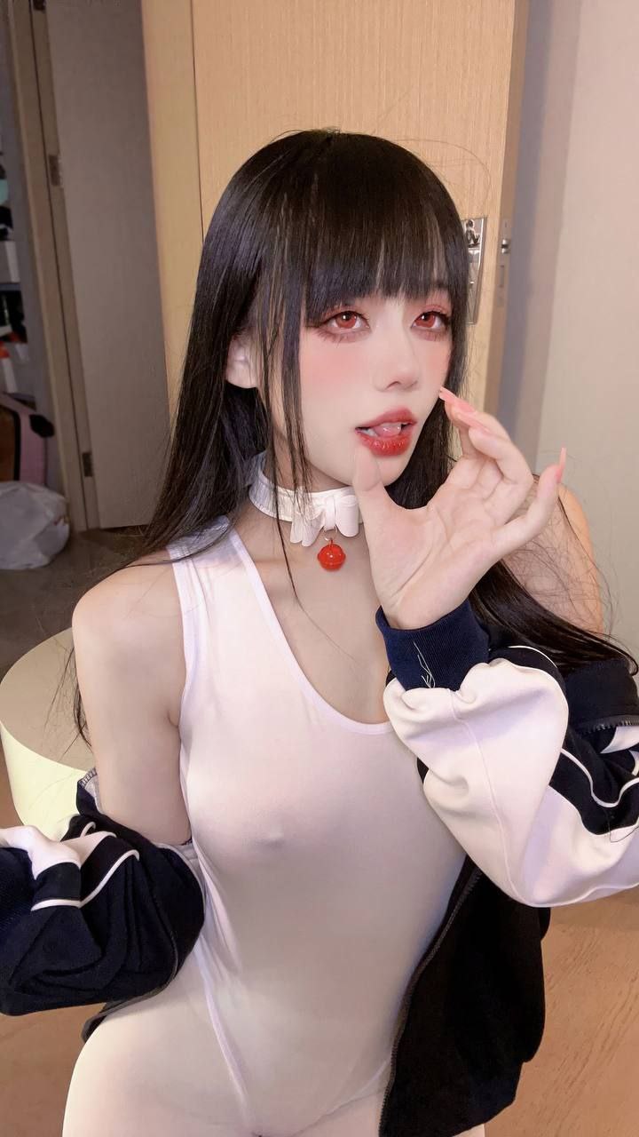 コスプレ 九言 - 白色の体操服