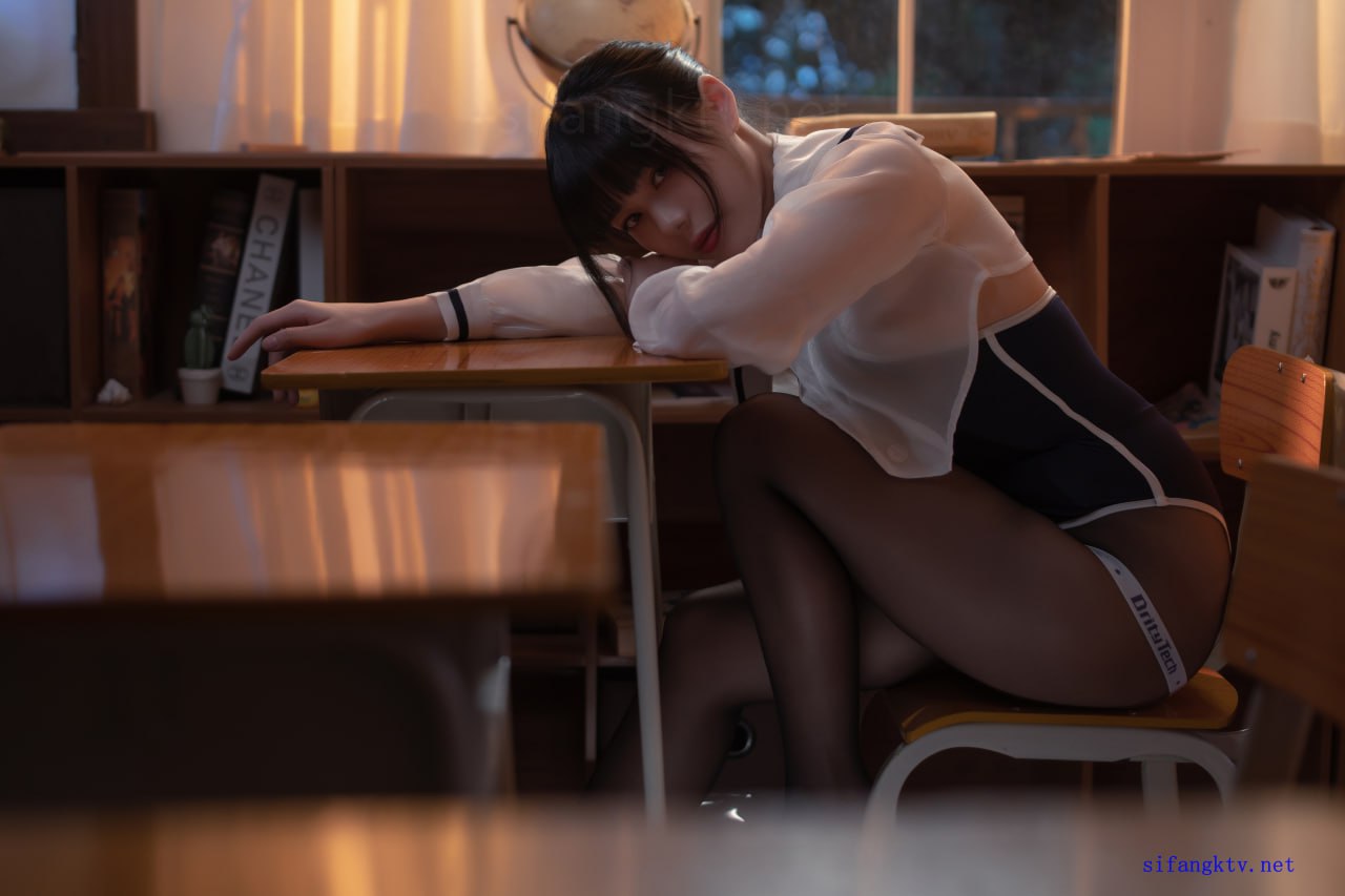 コスプレ 九言 - 競泳
