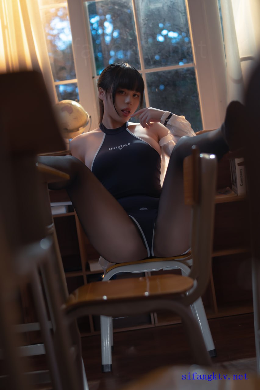 cosplay Jiu Yan - Competitive Swimming