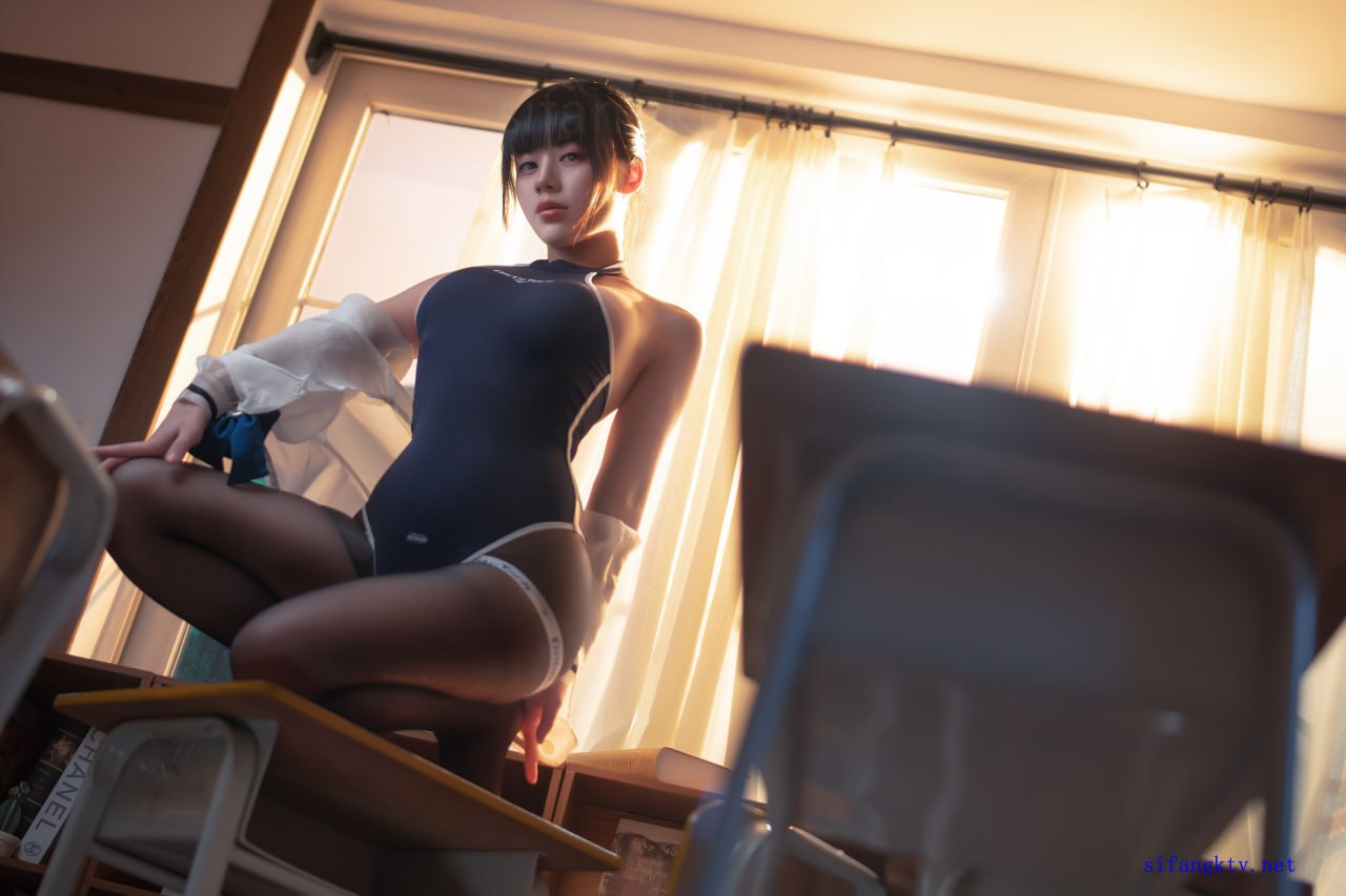 コスプレ 九言 - 競泳
