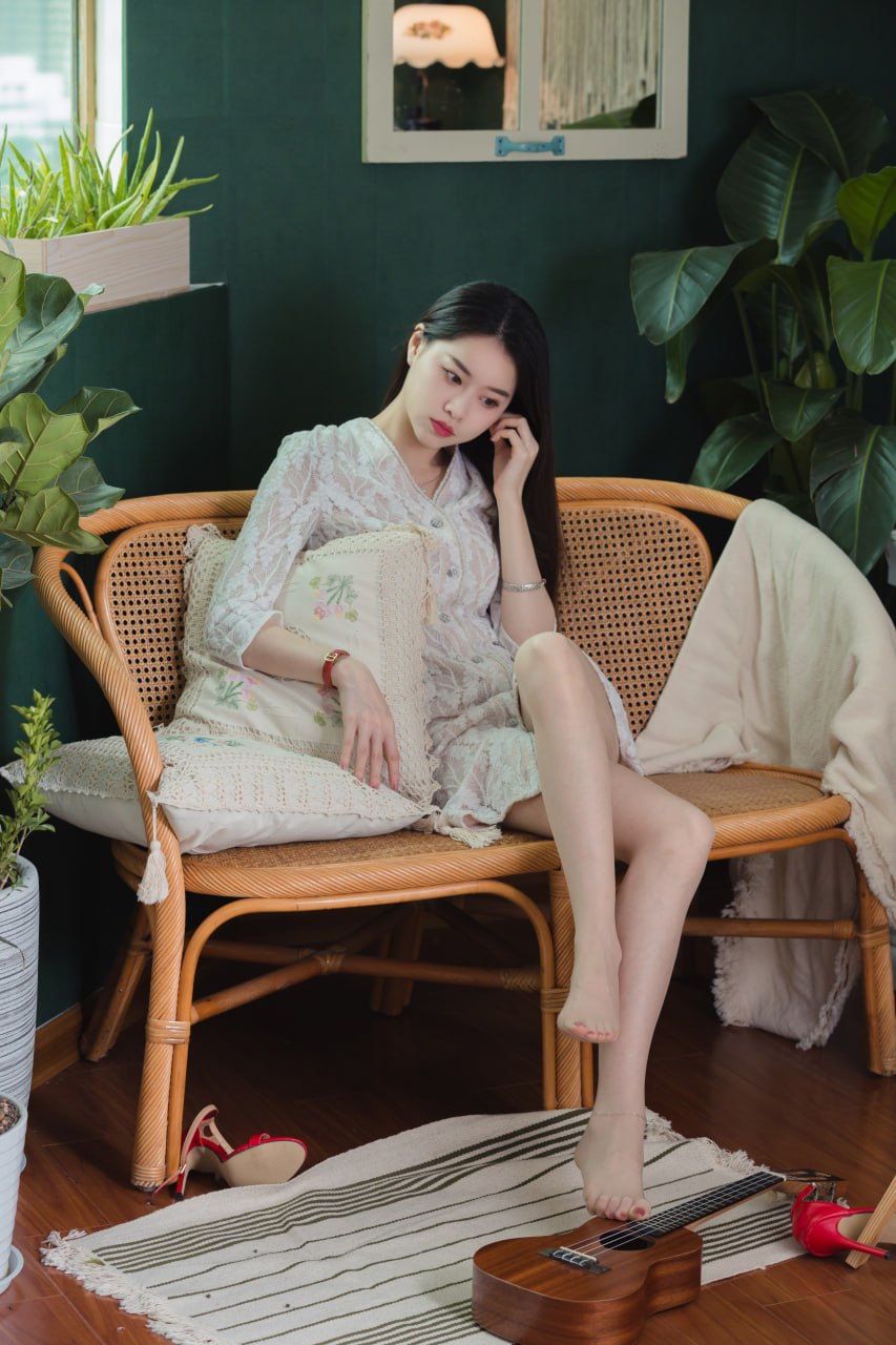 Sia不吃鱼 - 红色高跟 139P