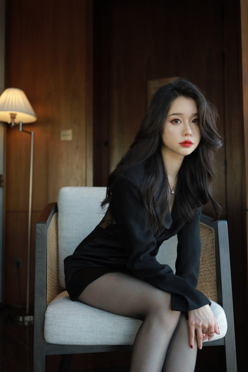 시아가 물고기를 먹지 않는다 - 검은 실크 옥발 88P1V