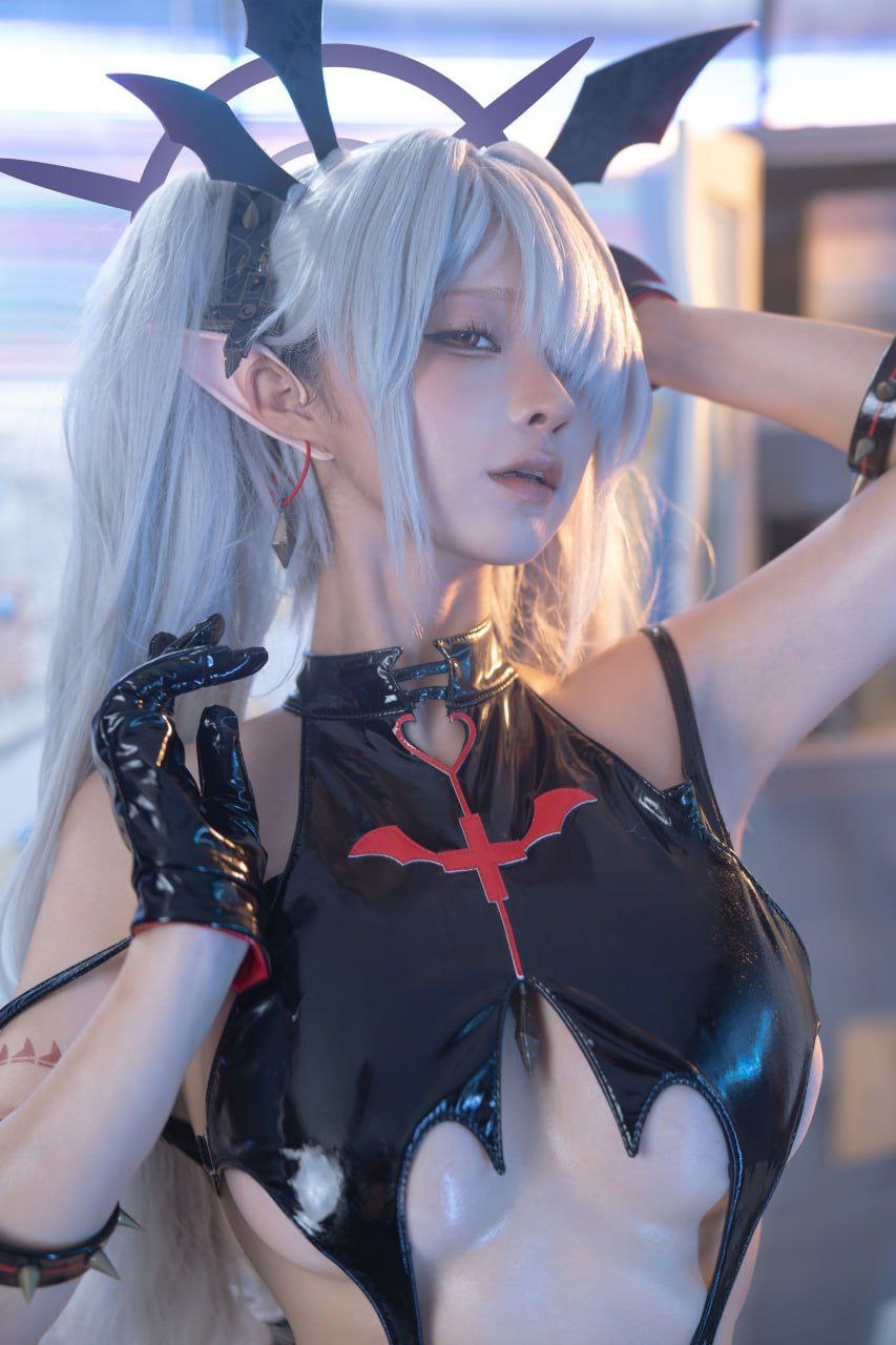 蠢沫沫蔚蓝档案银镜伊织 Cosplay