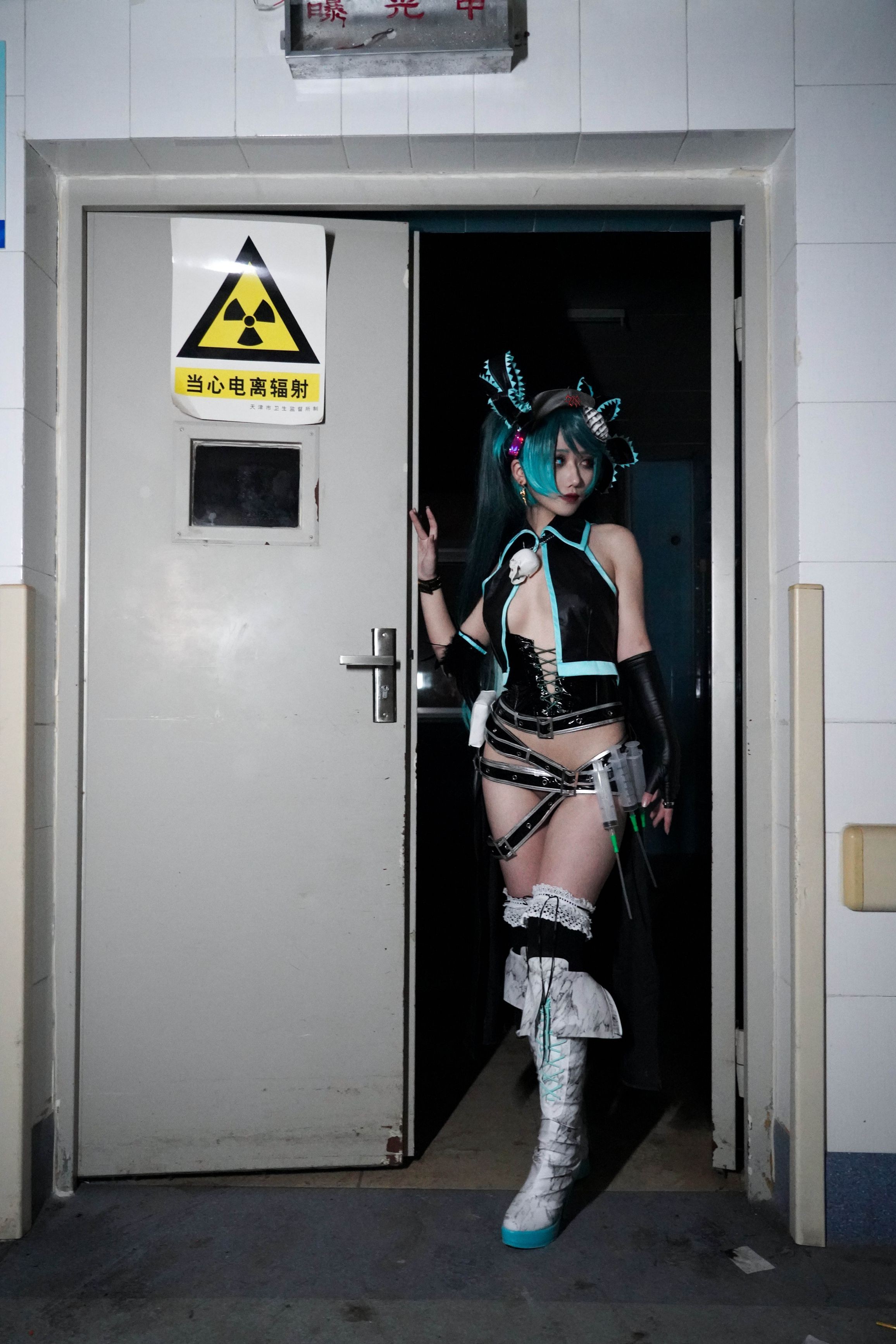 cosplay Giảo Nhục Cơ Walküre - Hài Âm Quân Nhân và Giấy Máy Bay