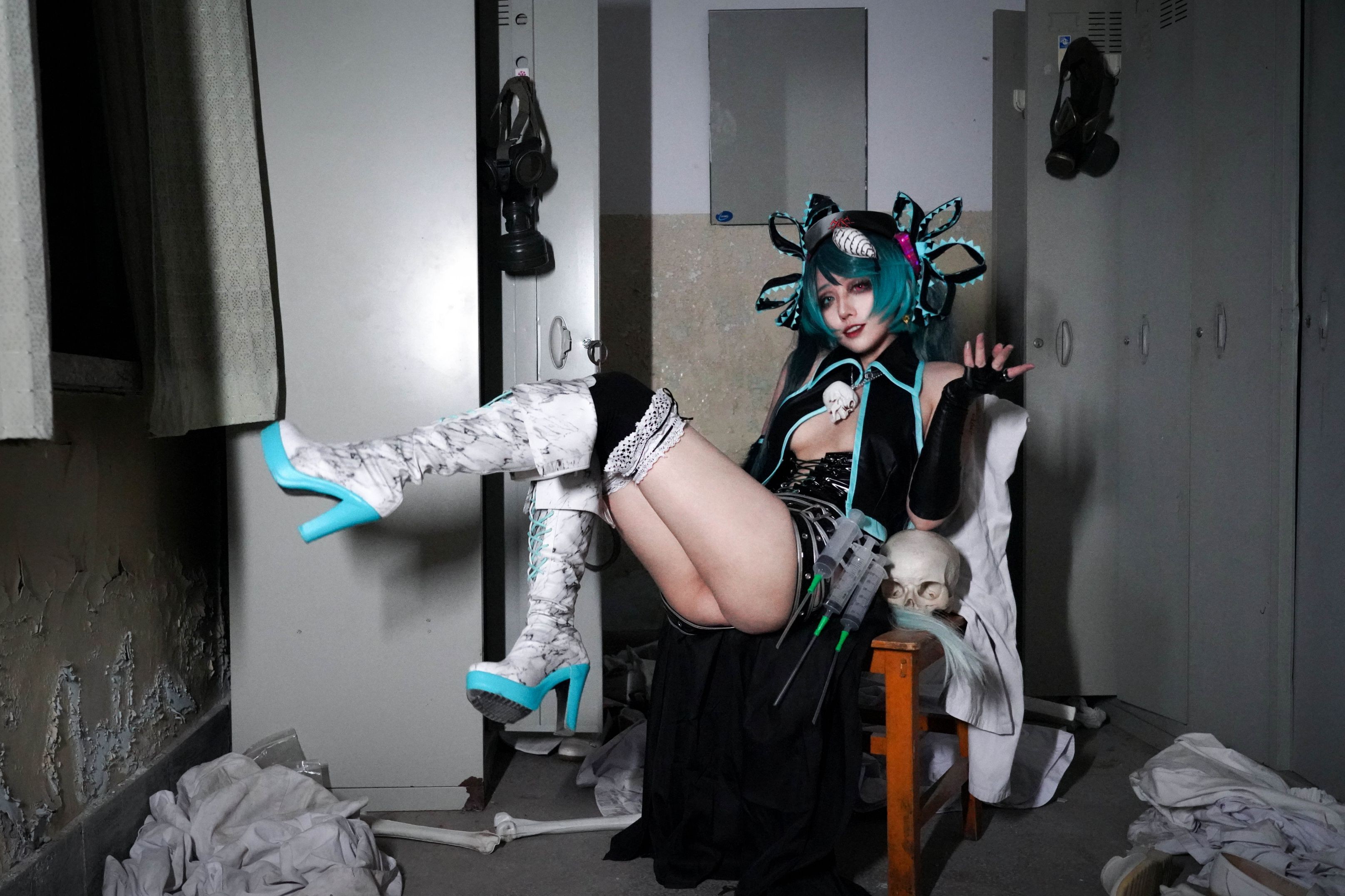 cosplay Giảo Nhục Cơ Walküre - Hài Âm Quân Nhân và Giấy Máy Bay