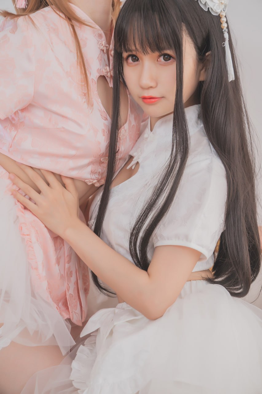 Yoko Takatsuka - Ono no Imoko W - Shirogane Saki - Mae Yu rr - Bốn Người Bạn Gái 176P