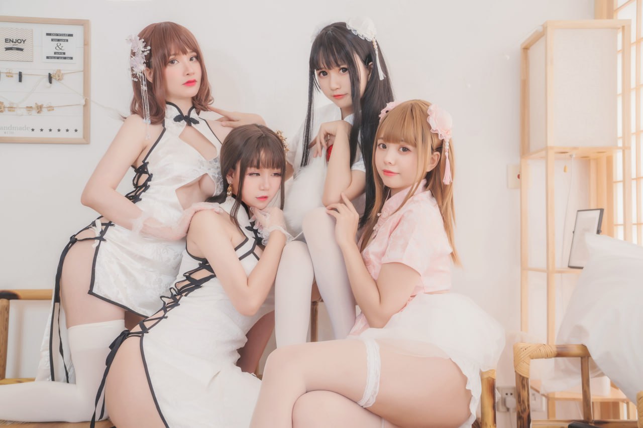 Yoko Takatsuka - Ono no Imoko W - Shirogane Saki - Mae Yu rr - Bốn Người Bạn Gái 176P