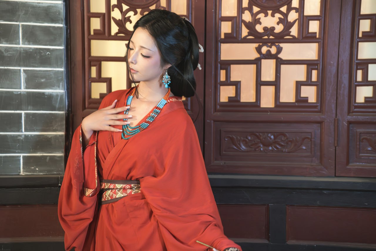 Cosplay Yuuhui - Xiang Zhui Furen 142P1V