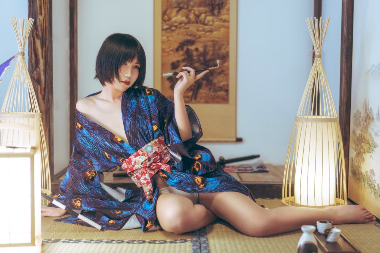 Gou Minh - Áo kimono chim công