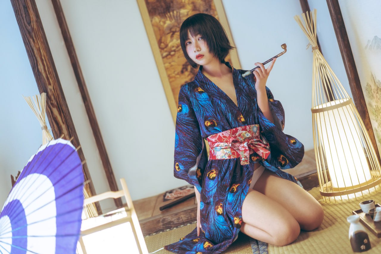 Gou Minh - Áo kimono chim công