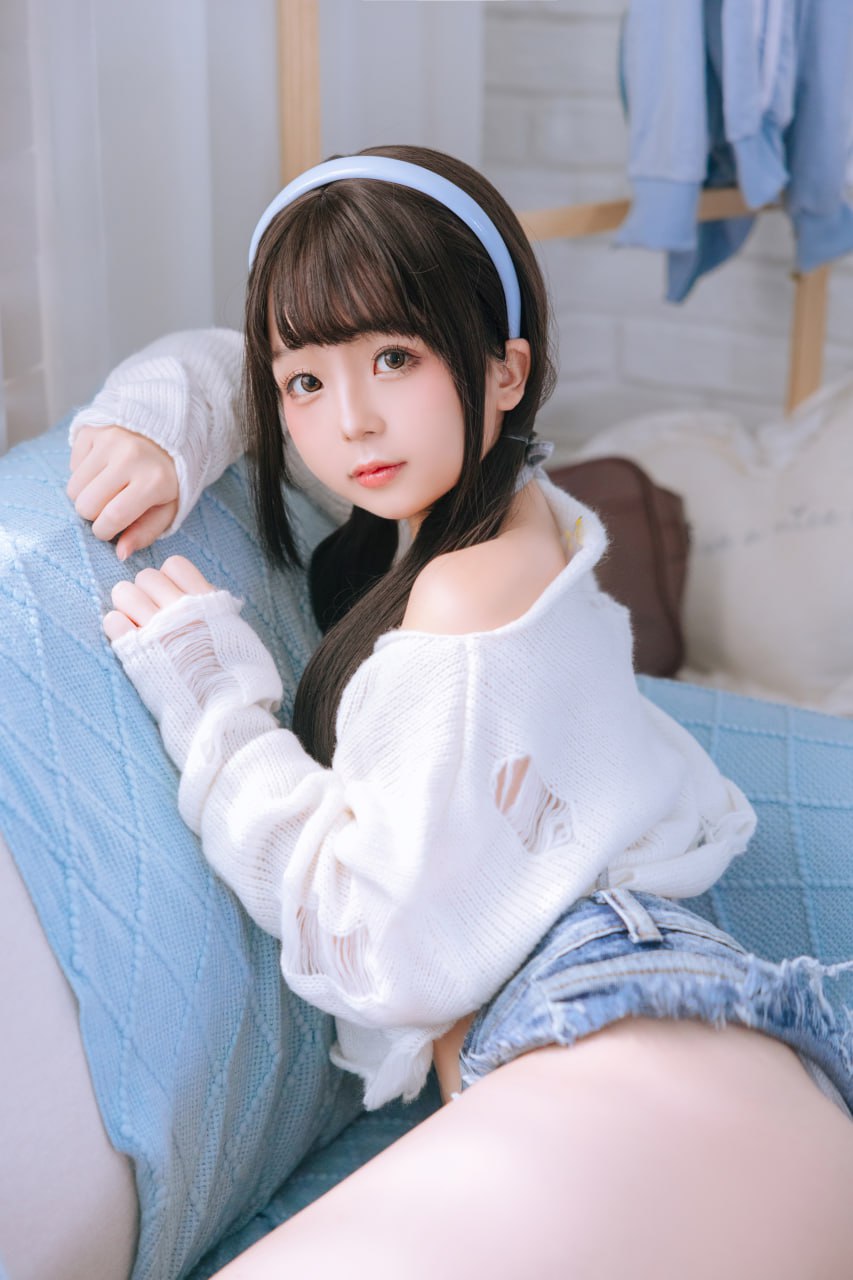 Hinajiao 奶娇日常 Photo Set
