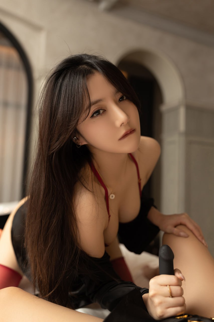 Yuzijiang Fish 魅影之梦2 Photo Set