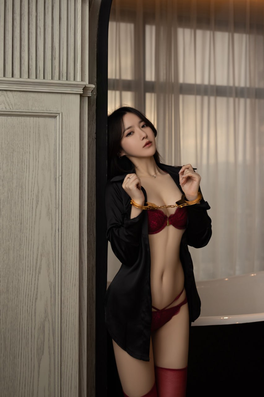 Yuzijiang Fish 魅影之梦2 Photo Set