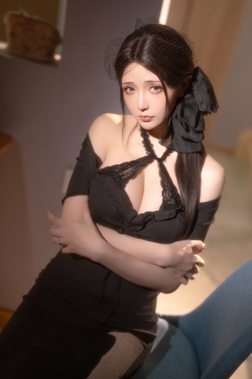 Bo anh Hoshilily August 2024 Plan G Widow Wife