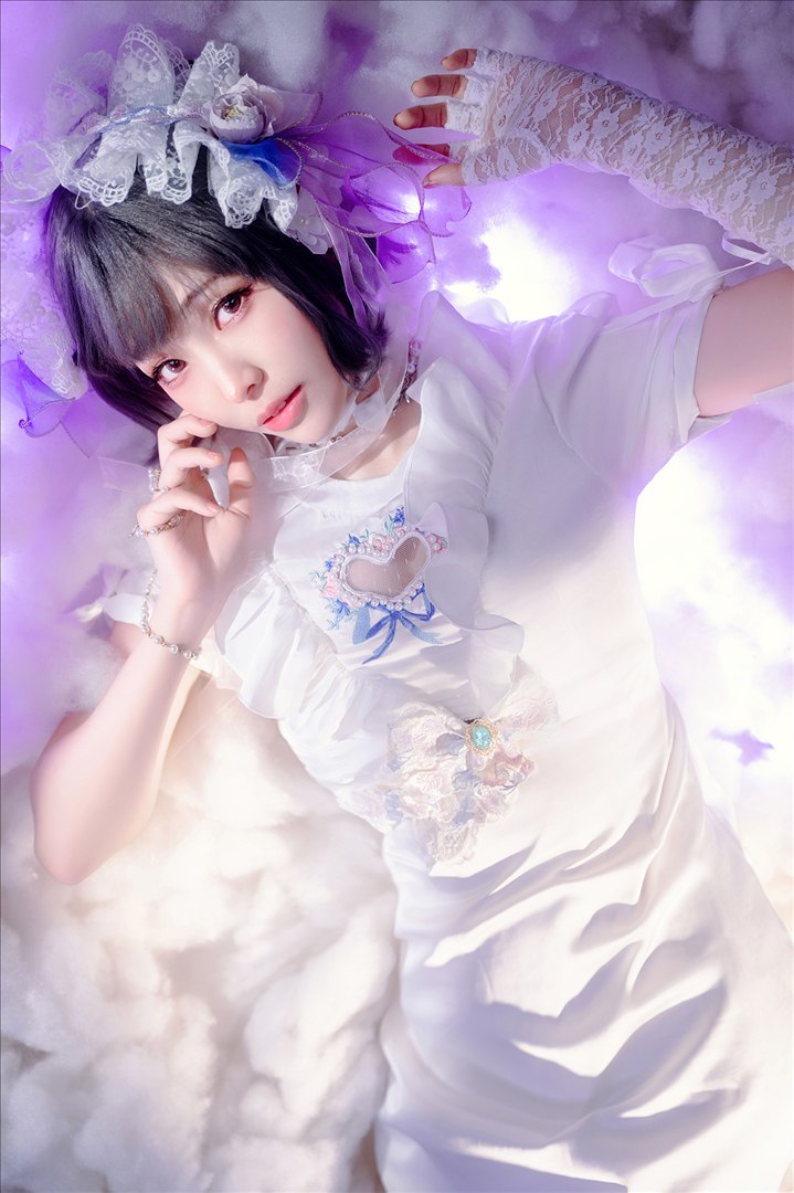 ElyEE子 - Cloudy Dreaming雲朵夢境