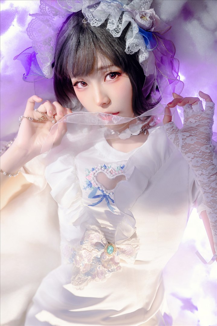 ElyEE子 - Cloudy Dreaming雲朵夢境