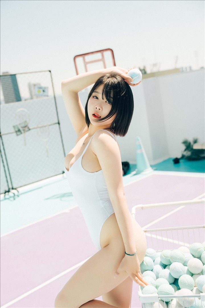魯齊 齊亞 佳 - 球拍女孩