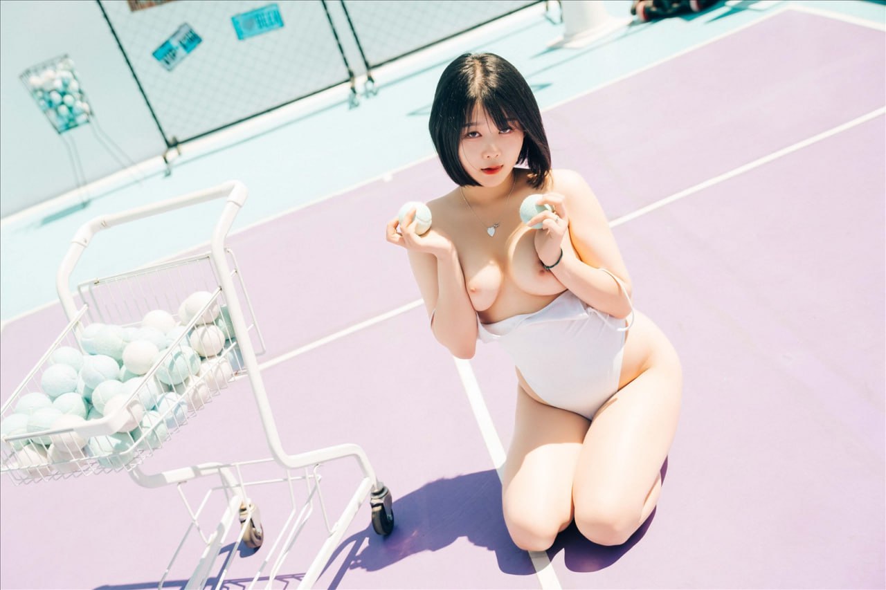 魯齊 齊亞 佳 - 球拍女孩