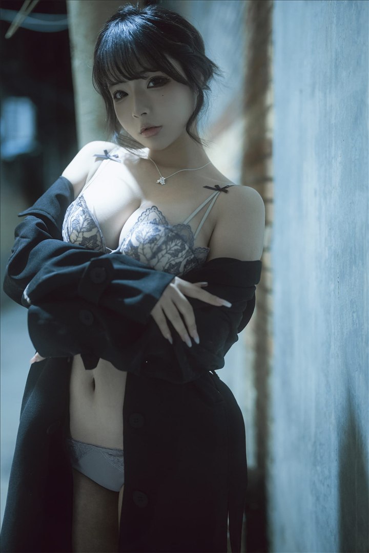 yuuhui玉汇 - 暗巷 129P