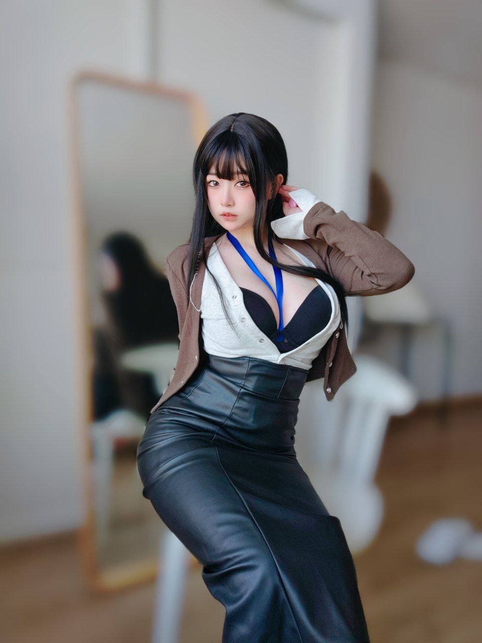 Female Lead K - The Boss's Secret 109P