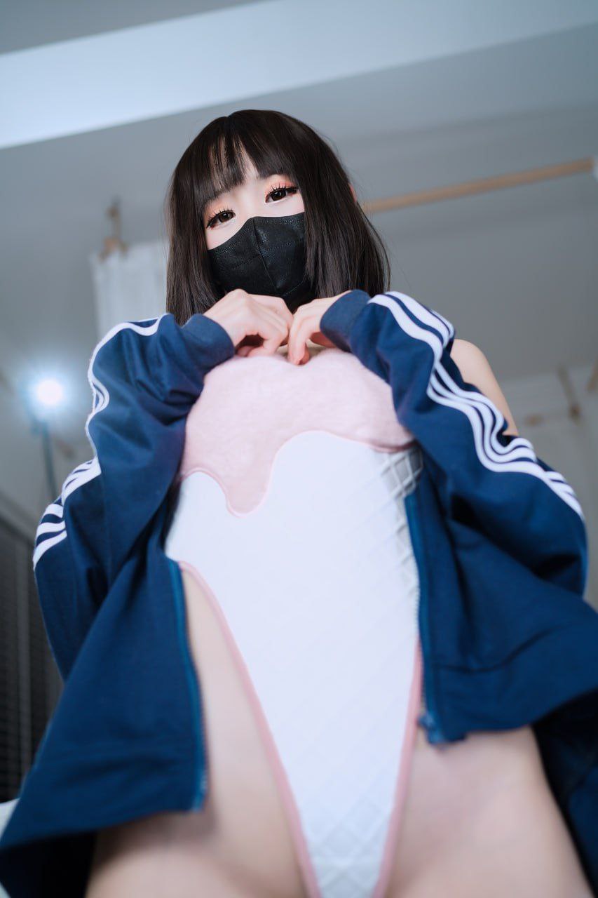 Miko-chan ww - Strawberry Sundae